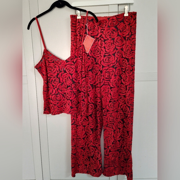 Pajamagram Rose Peekaboo Pajamas Semi-sheer New Tags Size Medium Sexy Unique - Picture 1 of 11